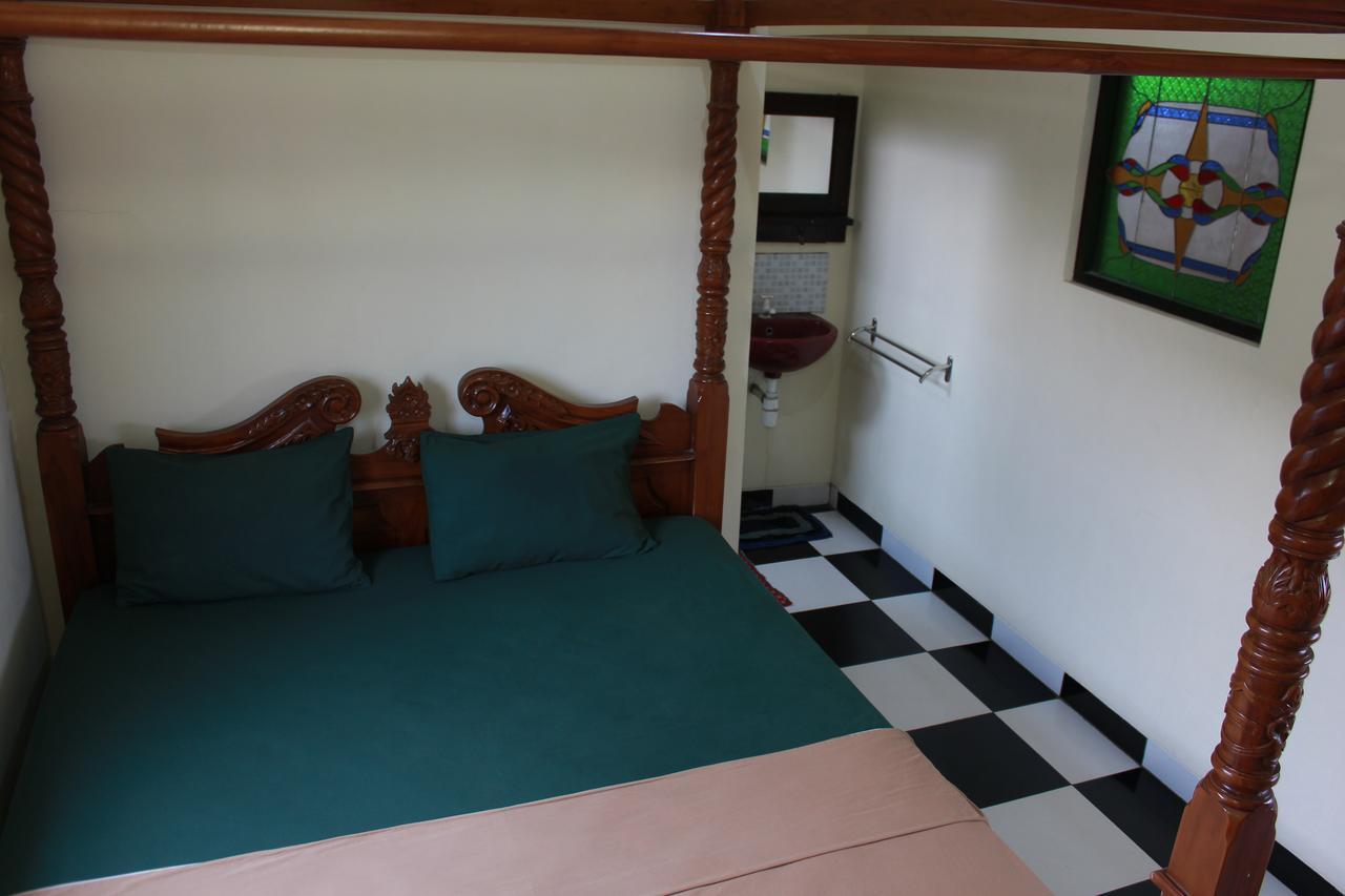 La Javanaise Home Stay Malioboro ยอกยาการ์ตา ภายนอก รูปภาพ