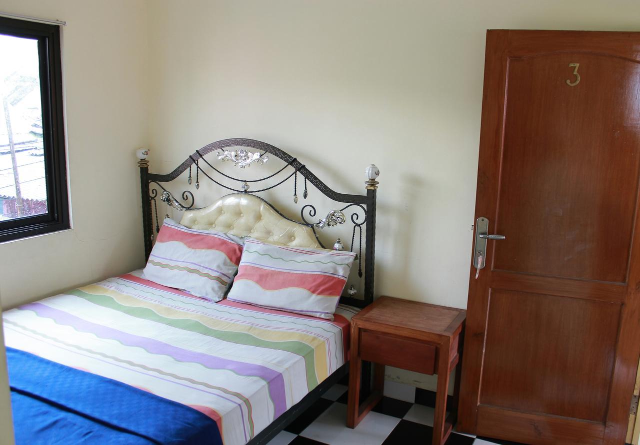 La Javanaise Home Stay Malioboro ยอกยาการ์ตา ภายนอก รูปภาพ