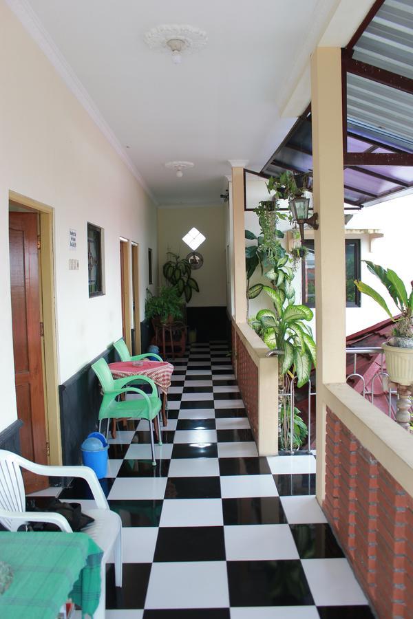 La Javanaise Home Stay Malioboro ยอกยาการ์ตา ภายนอก รูปภาพ