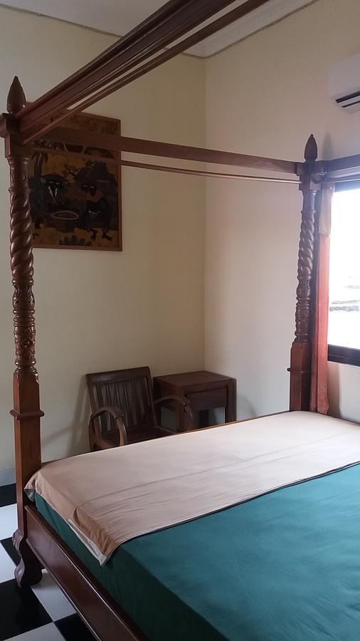 La Javanaise Home Stay Malioboro ยอกยาการ์ตา ภายนอก รูปภาพ
