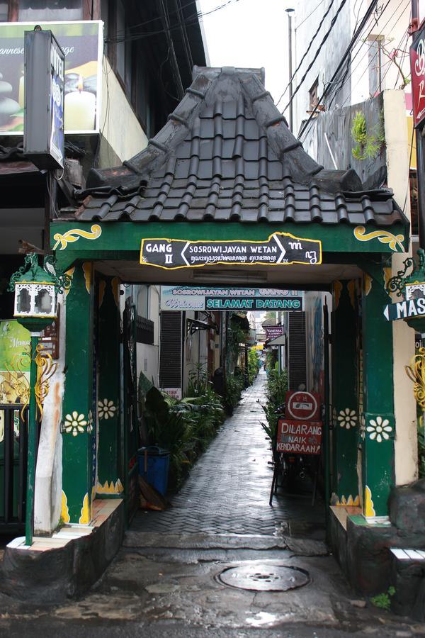 La Javanaise Home Stay Malioboro ยอกยาการ์ตา ภายนอก รูปภาพ