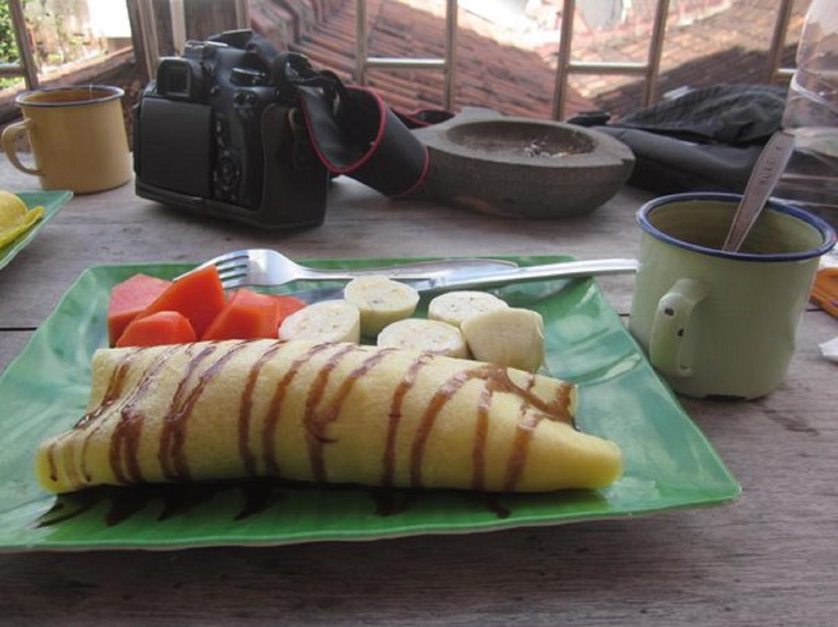 La Javanaise Home Stay Malioboro ยอกยาการ์ตา ภายนอก รูปภาพ